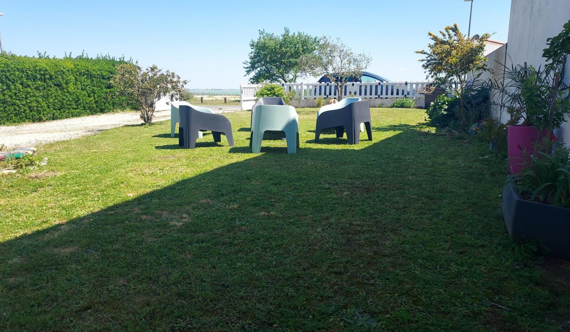 Maison Face A La Mer Rivedoux Plage Bagian luar foto