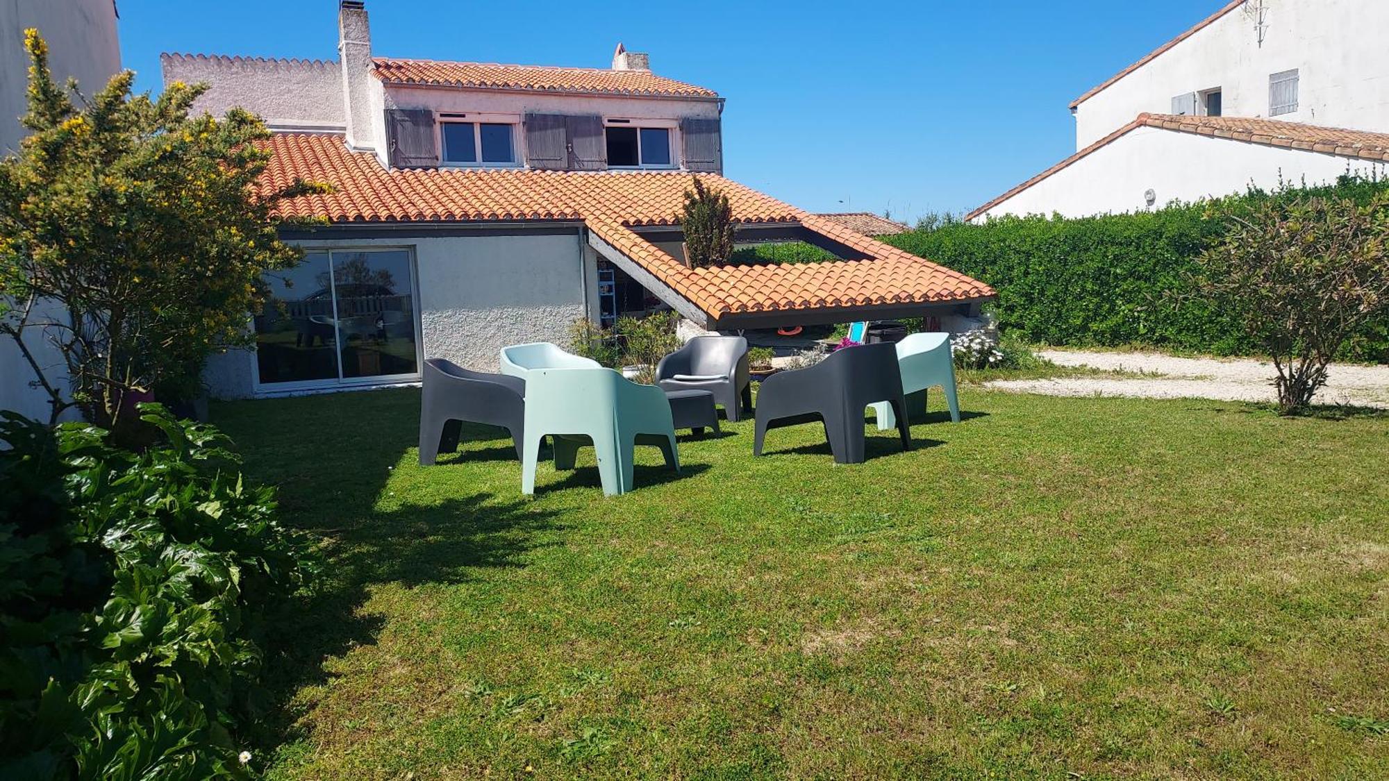 Maison Face A La Mer Rivedoux Plage Bagian luar foto